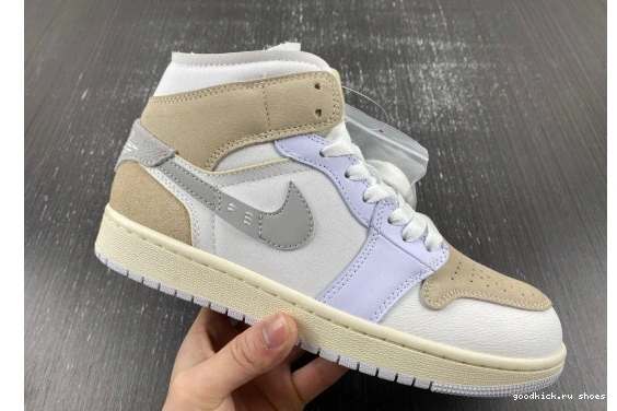 Tech Jordan  SE Mid Craft DM9652-120 Grey DM9652-120 1  0319